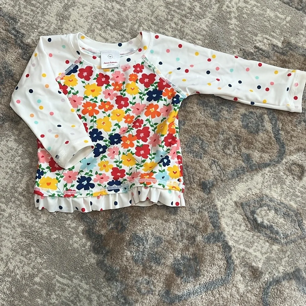 HANNA ANDERSSON Baby Rainbow Floral Rashguard with Swim Trunks, Size 60 (3-6M)